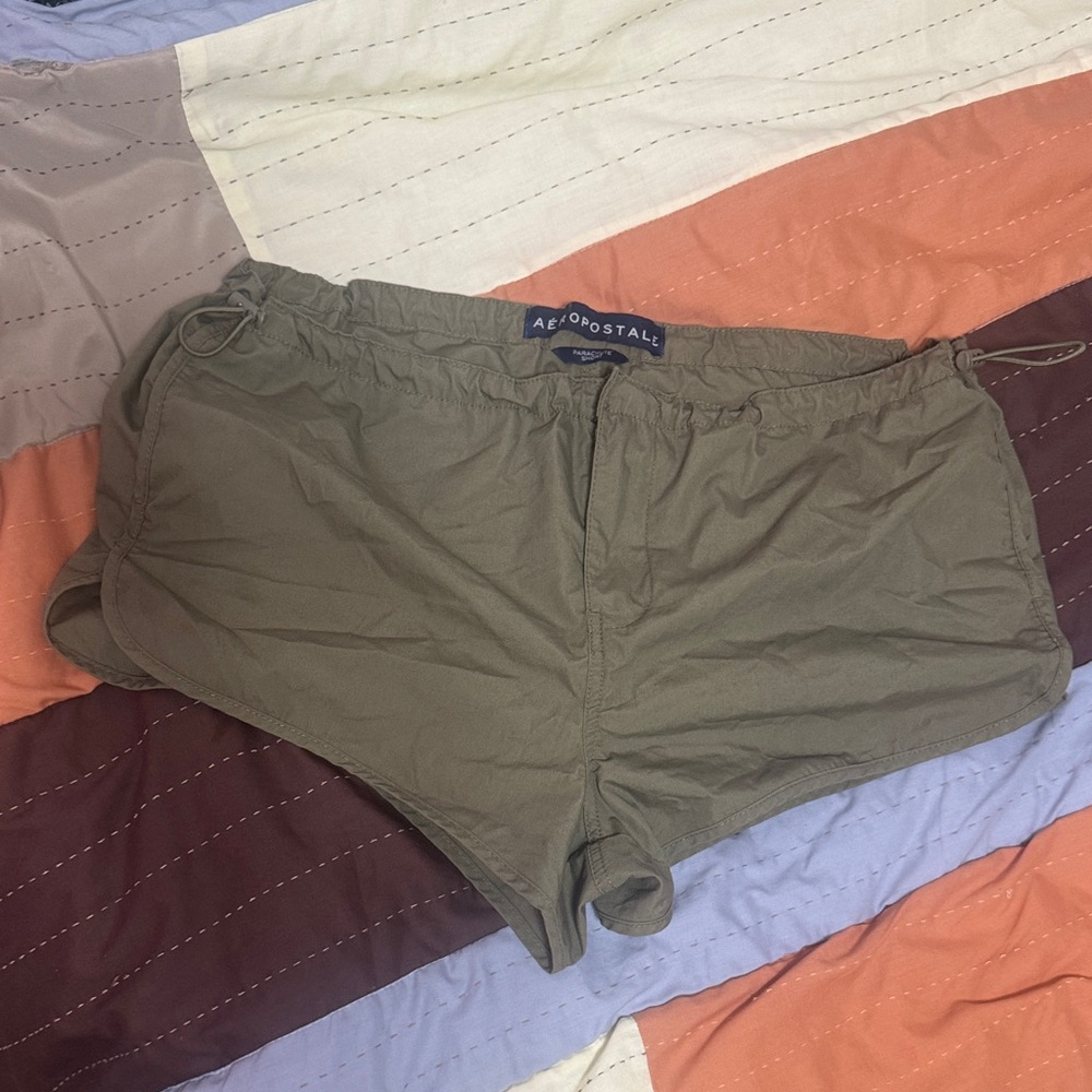 Aeropostale Khaki Green Parachute Shorts